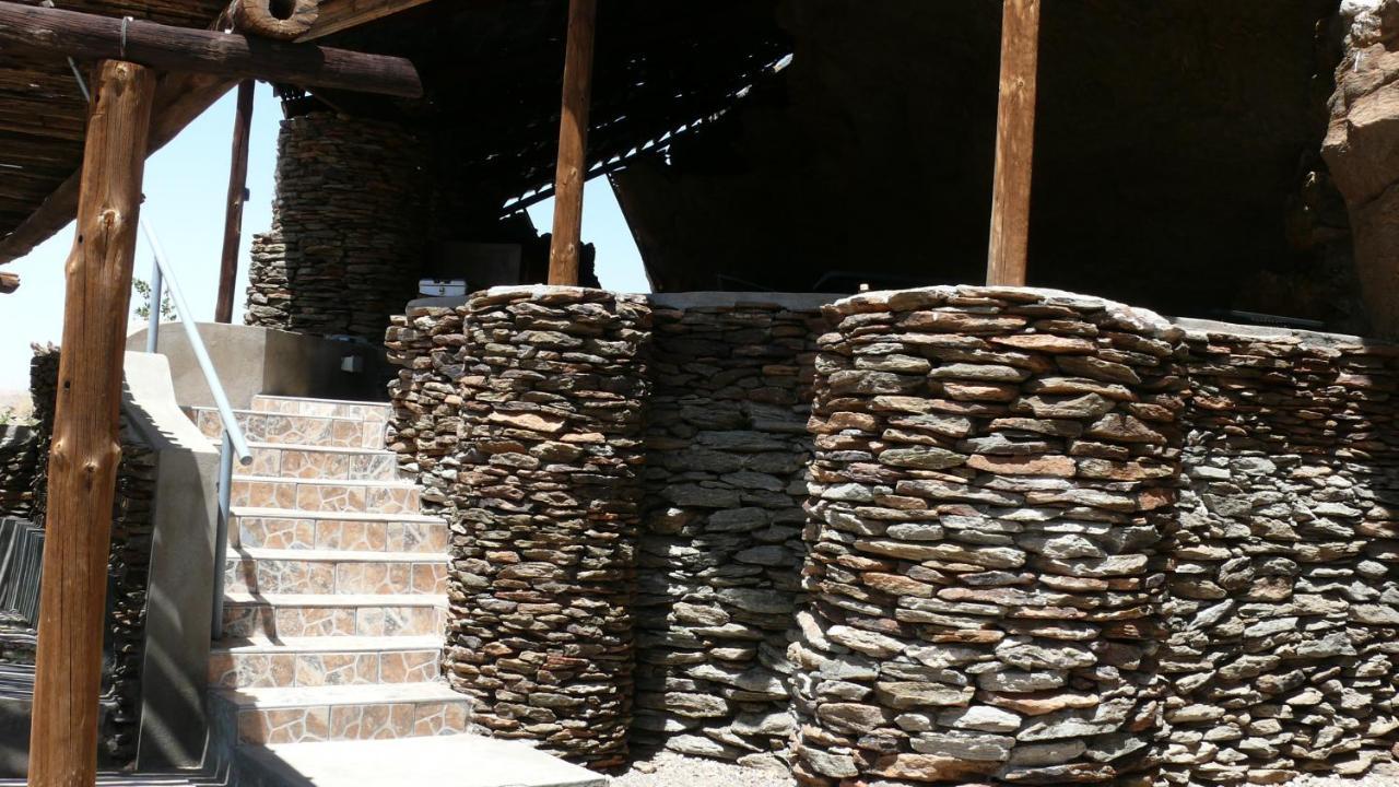 Rooiklip Camp Flintstone Appartamento Esterno foto